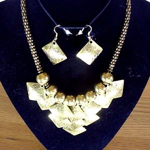 New Brushed Gold Tone Necklace Set
